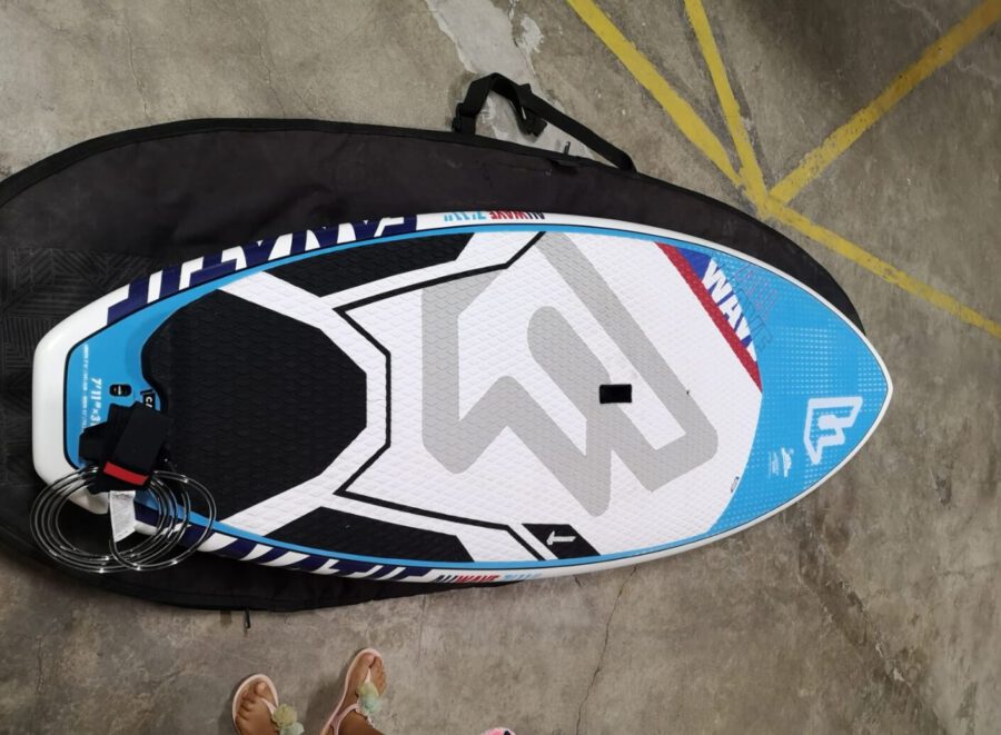 FANATIC ALL WAVE  7,11′ x 31″ Vol. 110L